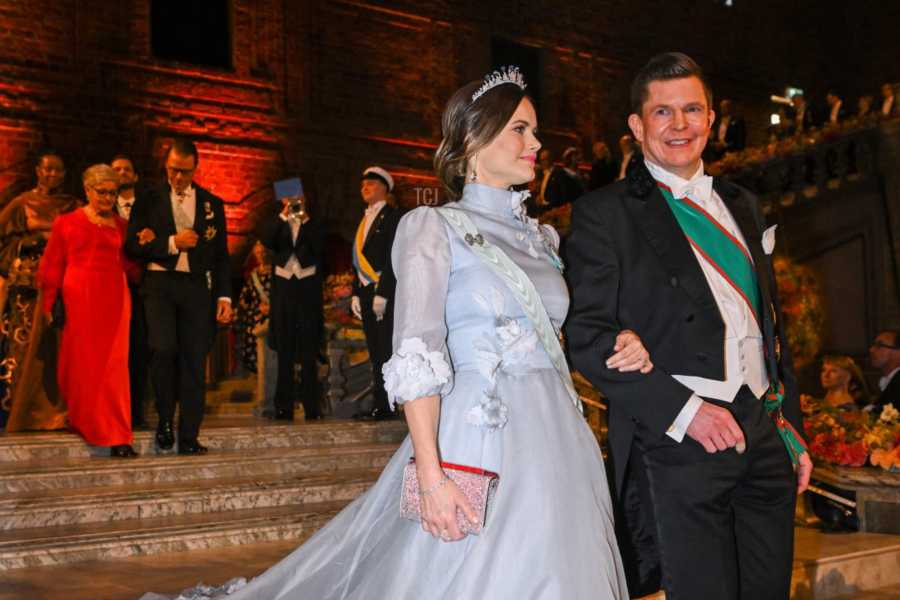 Το γαλαζοαίματο δίκτυο του Επστάιν: Ευρωπαίοι βασιλείς και πρίγκιπες στα πλοκάμια του - Όλα τα ονόματα