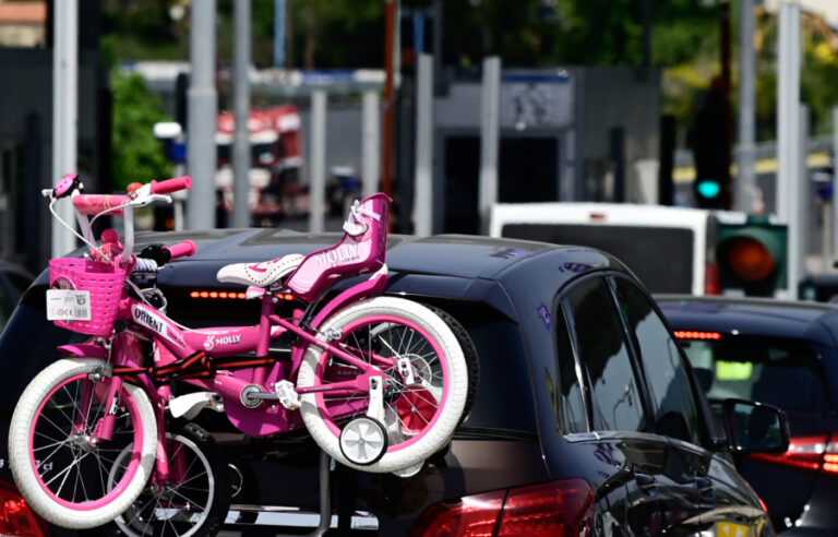 «Φωτιά» τα καύσιμα: Πόσο θα κοστίσει το ταξίδι του Πάσχα με τις νέες αυξήσεις (βίντεο)