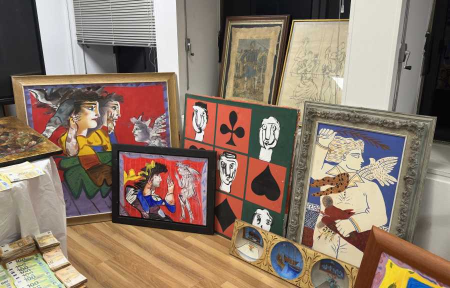 ΕΛΑΣ για σύλληψη Τσαγκαράκη: Κατασχέθηκαν έργα τέχνης, αρχαία, Ιερό Ευαγγέλιο και χιλιάδες ευρώ