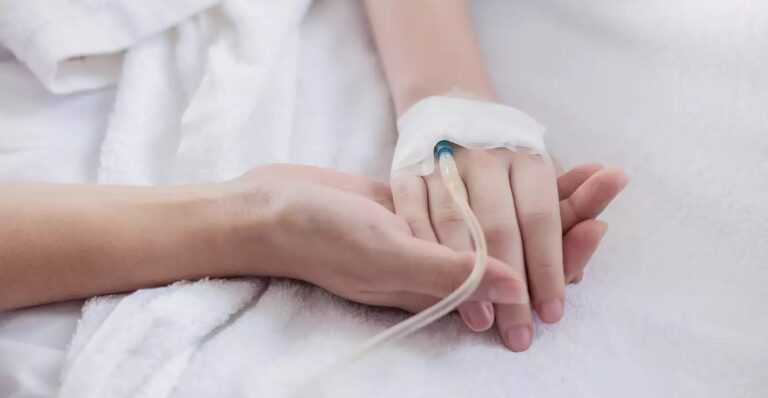 Kρούσμα μηνιγγίτιδας στο 2ο ΕΠΑ.Λ. Άρτας – Στο νοσοκομείο μαθητή