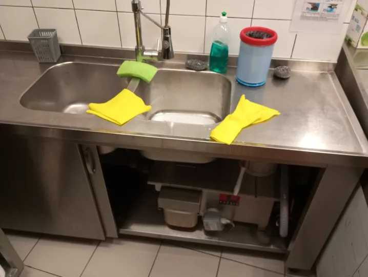 Τελεσίγραφο ΔΕΥΑ Πρέβεζας: Βάλτε λιποσυλλέκτες ή πληρώστε πρόστιμα